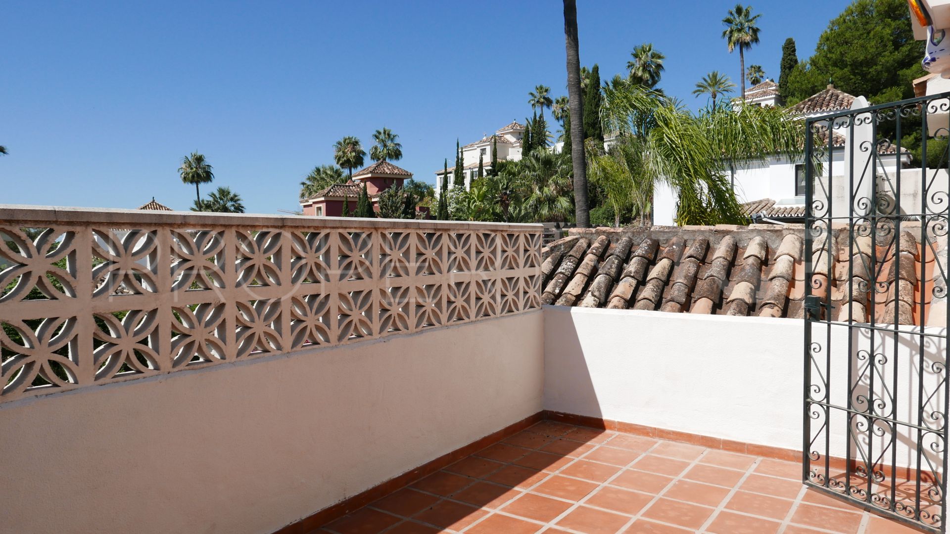 For sale villa in Los Naranjos Hill Club with 4 bedrooms