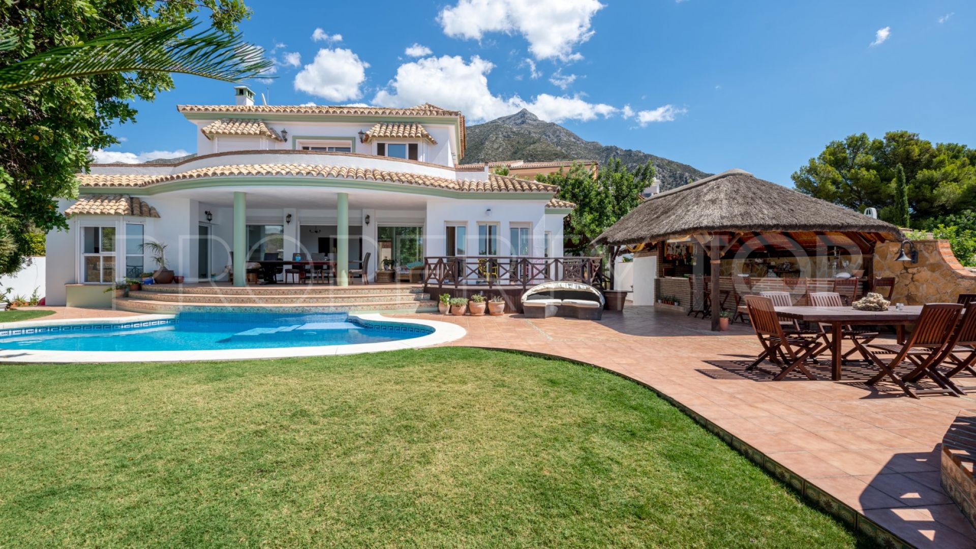 Villa in Carretera de Istan for sale