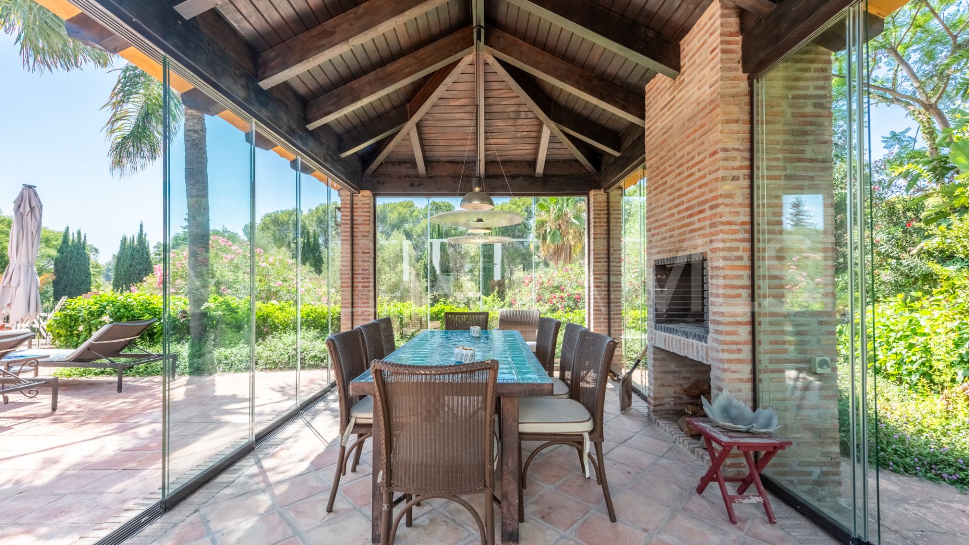 Villa for sale in El Paraiso