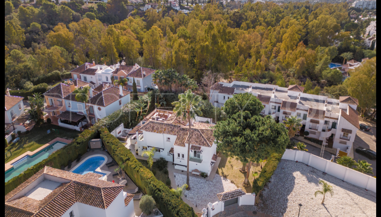 Villa de 4 dormitorios a la venta en Marbella Country Club