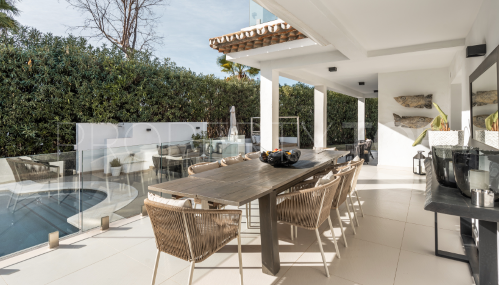 Villa de 4 dormitorios a la venta en Marbella Country Club