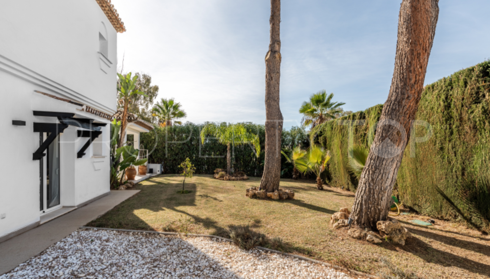 Villa de 4 dormitorios a la venta en Marbella Country Club