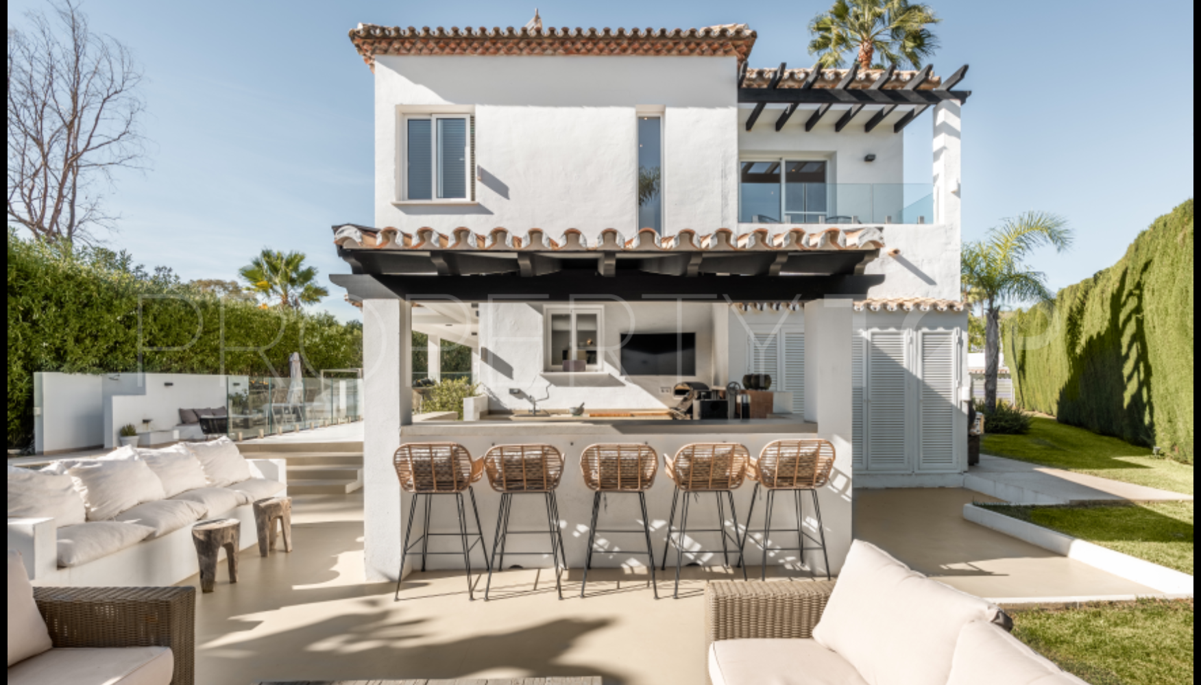 Villa de 4 dormitorios a la venta en Marbella Country Club