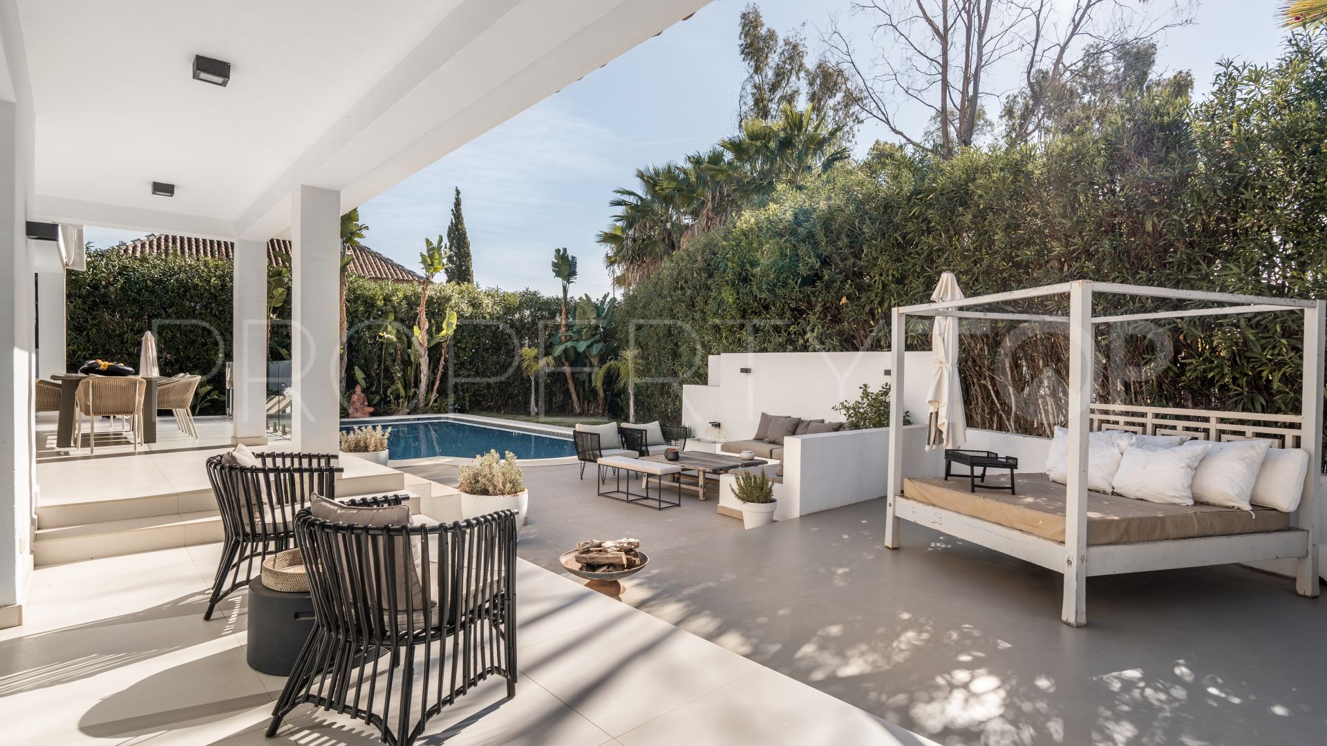 Villa de 4 dormitorios a la venta en Marbella Country Club