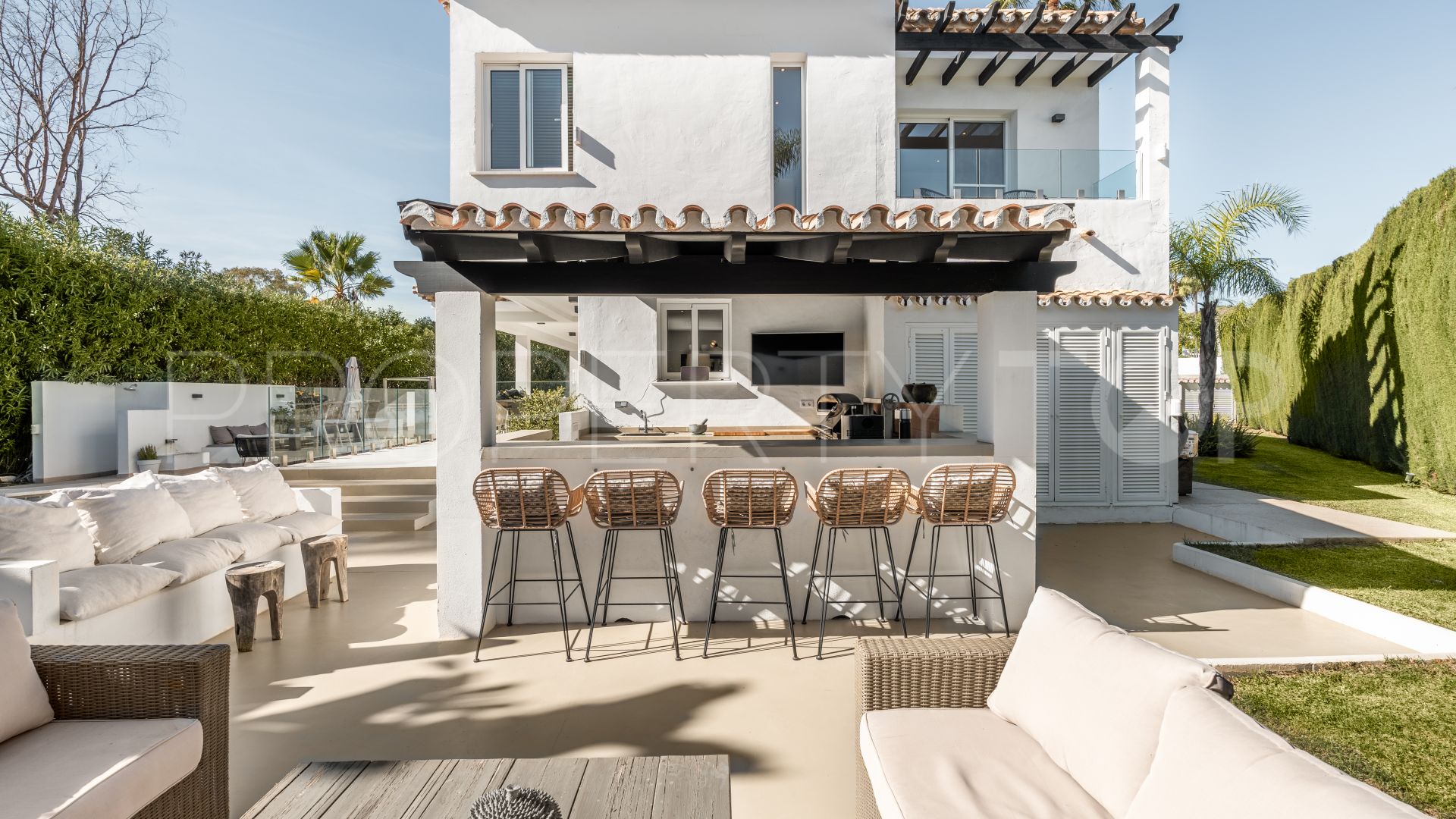 Villa de 4 dormitorios a la venta en Marbella Country Club