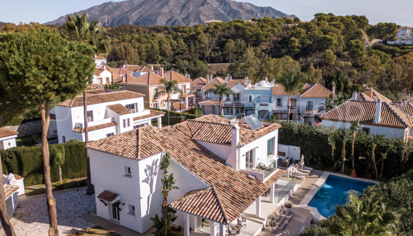 4 bedrooms villa for sale in Marbella Country Club