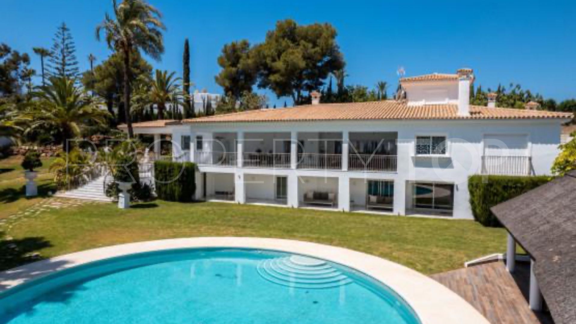 Villa en venta en Las Lomas del Marbella Club de 7 dormitorios