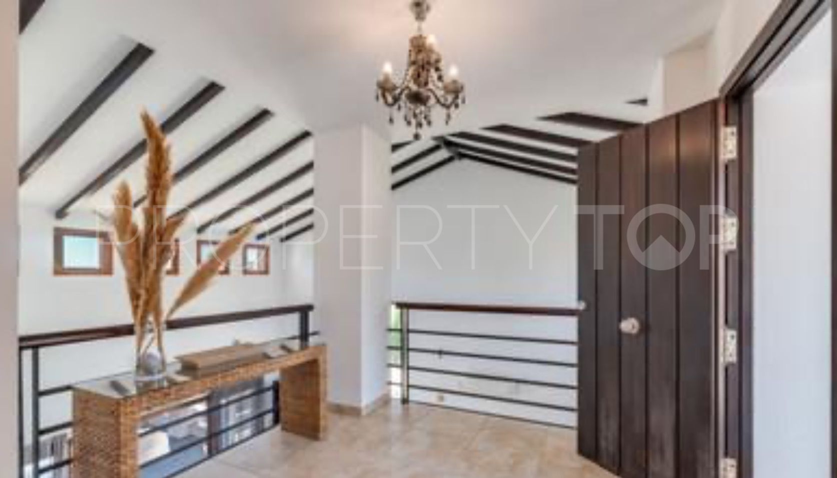 4 bedrooms villa in New Golden Mile for sale