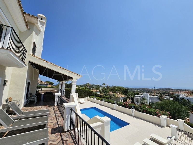 For sale El Paraiso 6 bedrooms villa