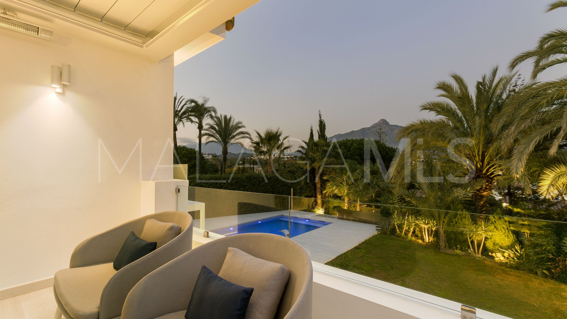 For sale Nueva Andalucia villa