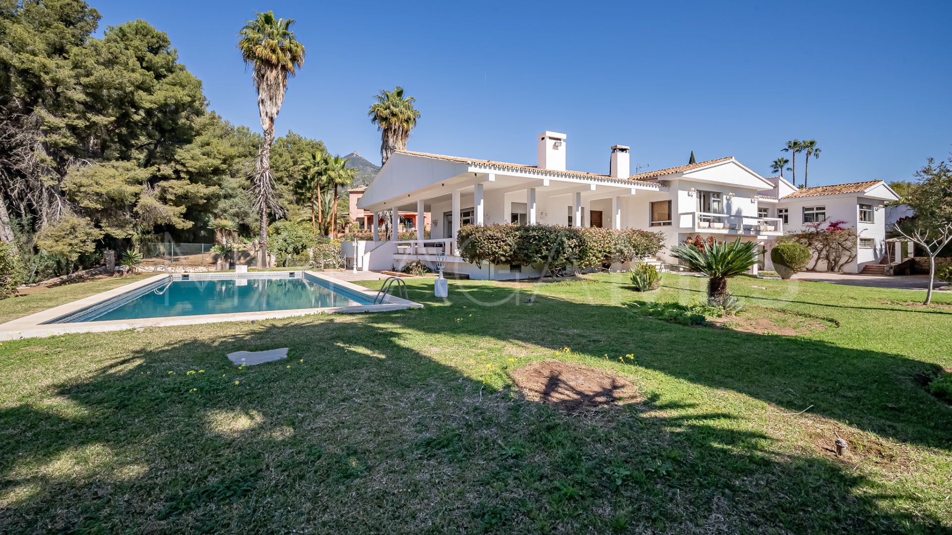 For sale villa in Marbella City