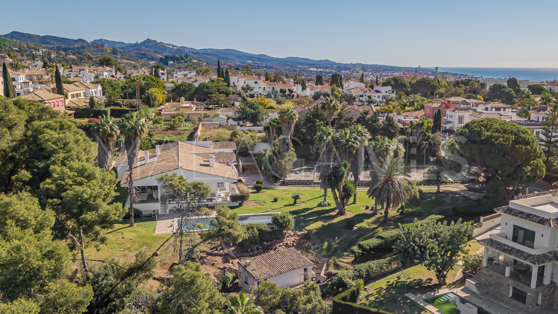 For sale villa in Marbella City