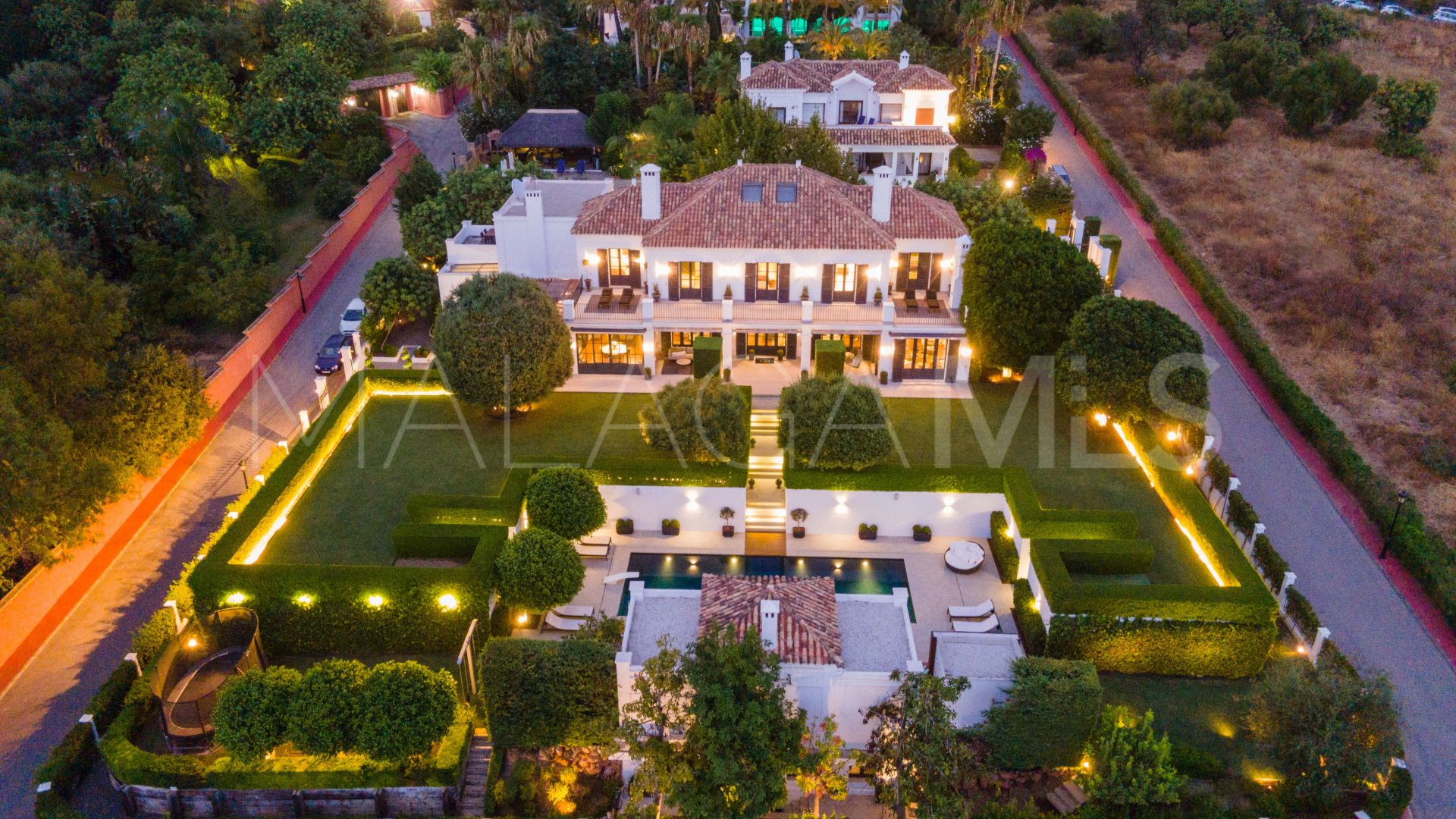 Villa for sale in Marbella Goldene Meile