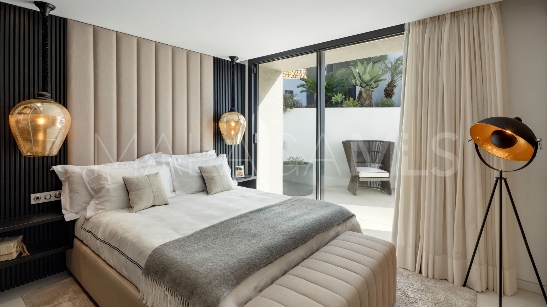 5 bedrooms Benahavis villa for sale