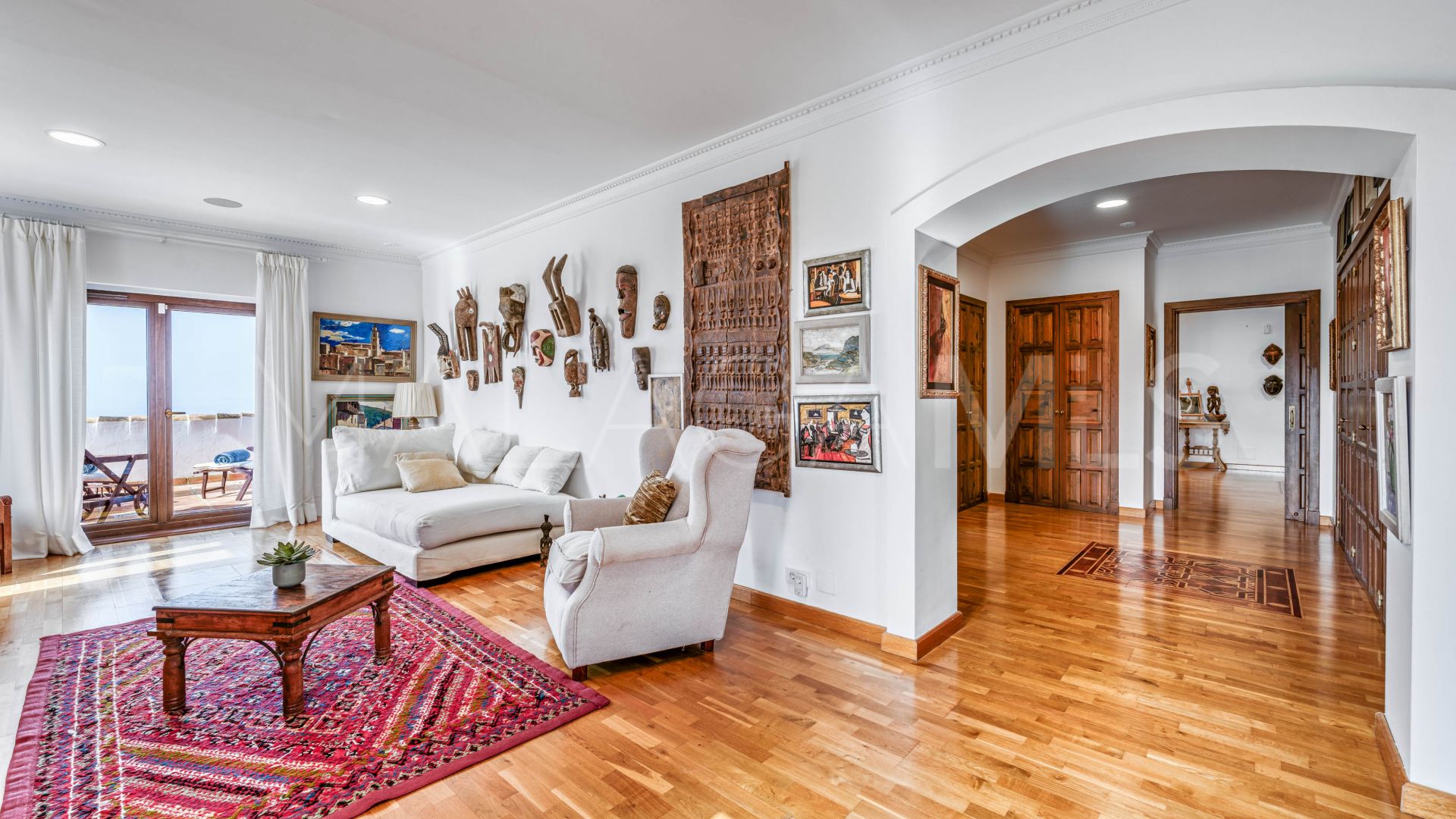 For sale villa in La Mairena with 7 bedrooms