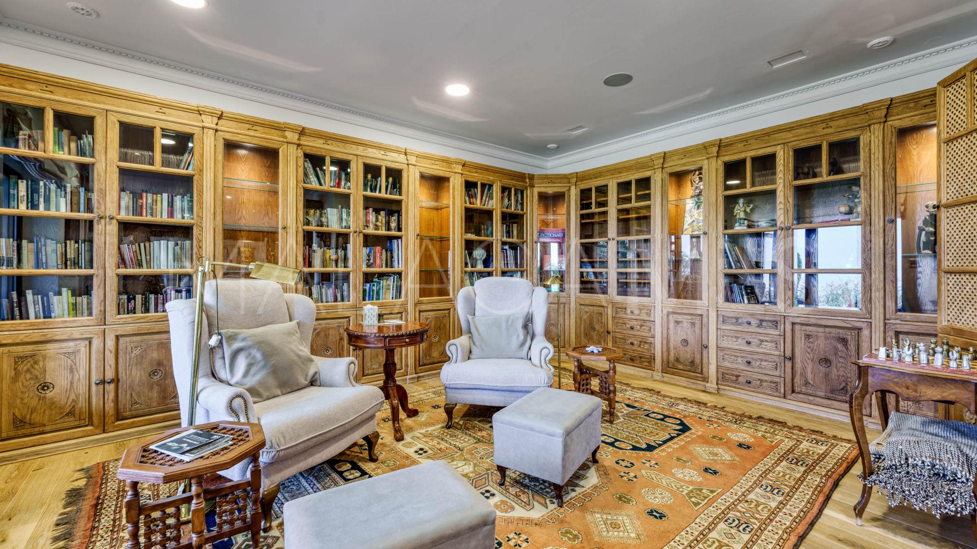 For sale villa in La Mairena with 7 bedrooms