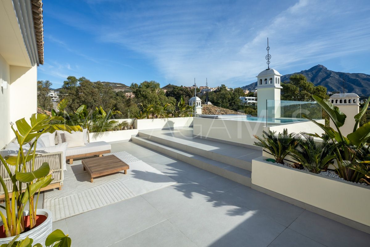 Duplex penthouse for sale in Les Belvederes