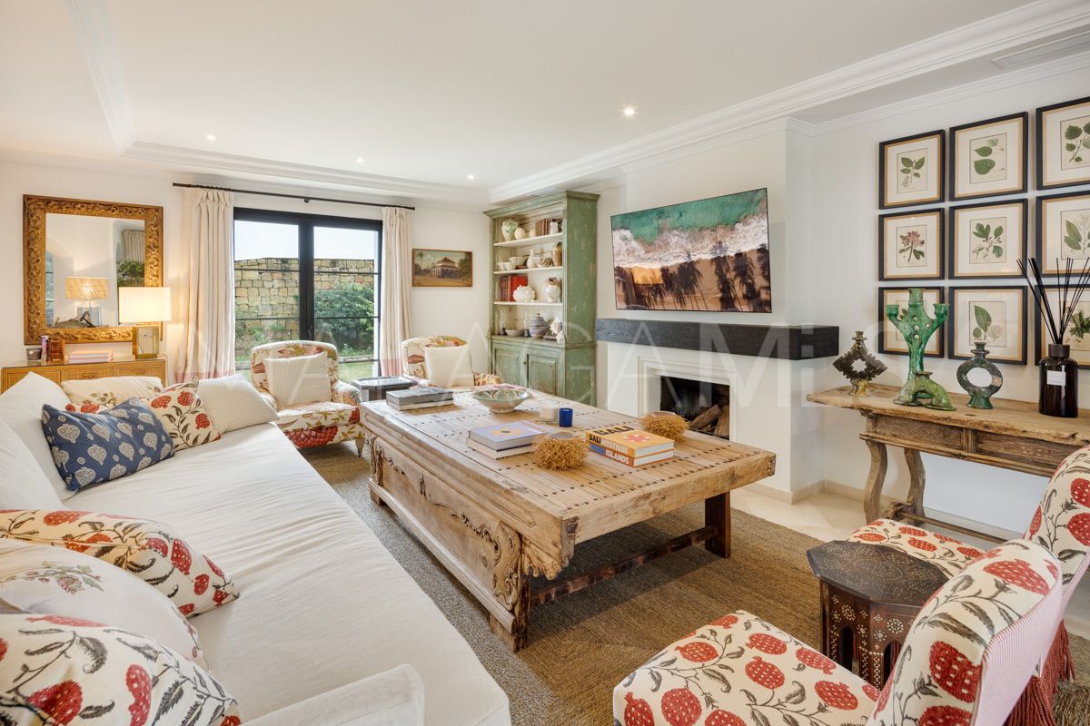 4 bedrooms villa in Benahavis for sale