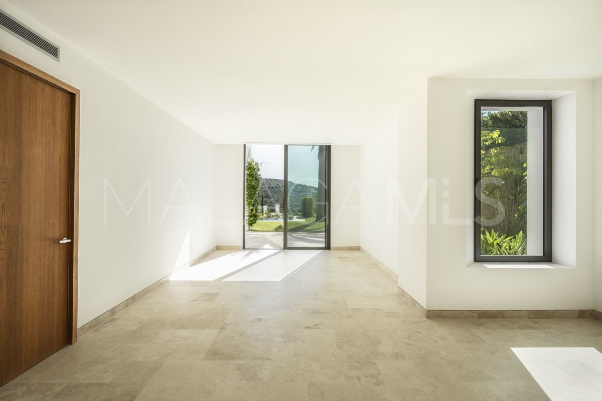 Villa for sale in Finca Cortesin de 5 bedrooms