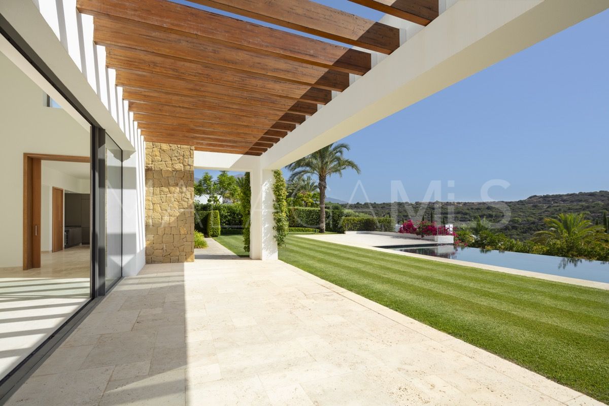 Villa for sale in Finca Cortesin de 5 bedrooms