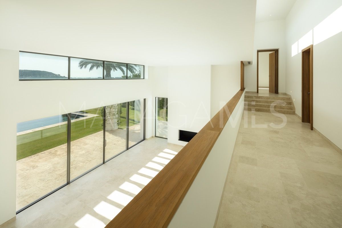 Villa for sale in Finca Cortesin de 5 bedrooms