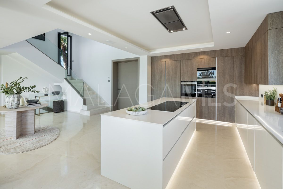 Villa for sale in Altos de Puente Romano