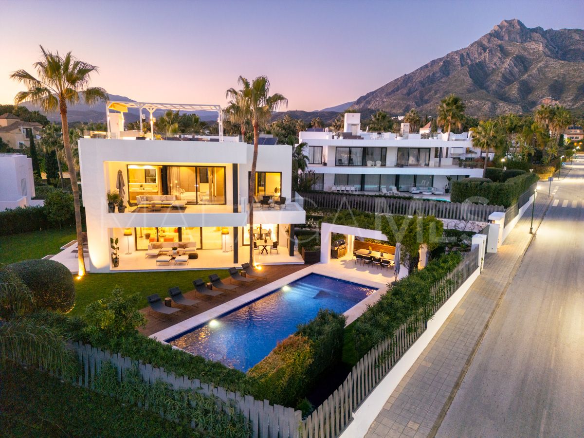 Villa for sale in Altos de Puente Romano