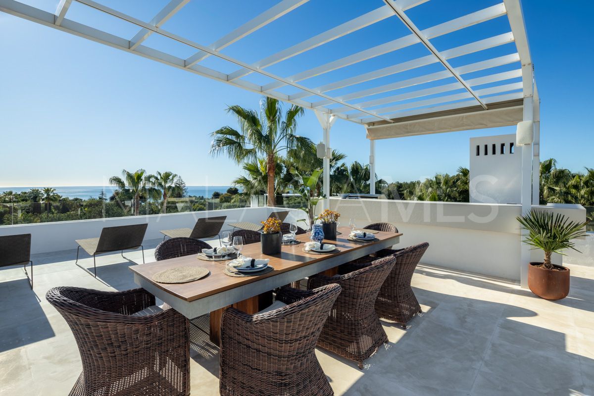 Villa for sale in Altos de Puente Romano