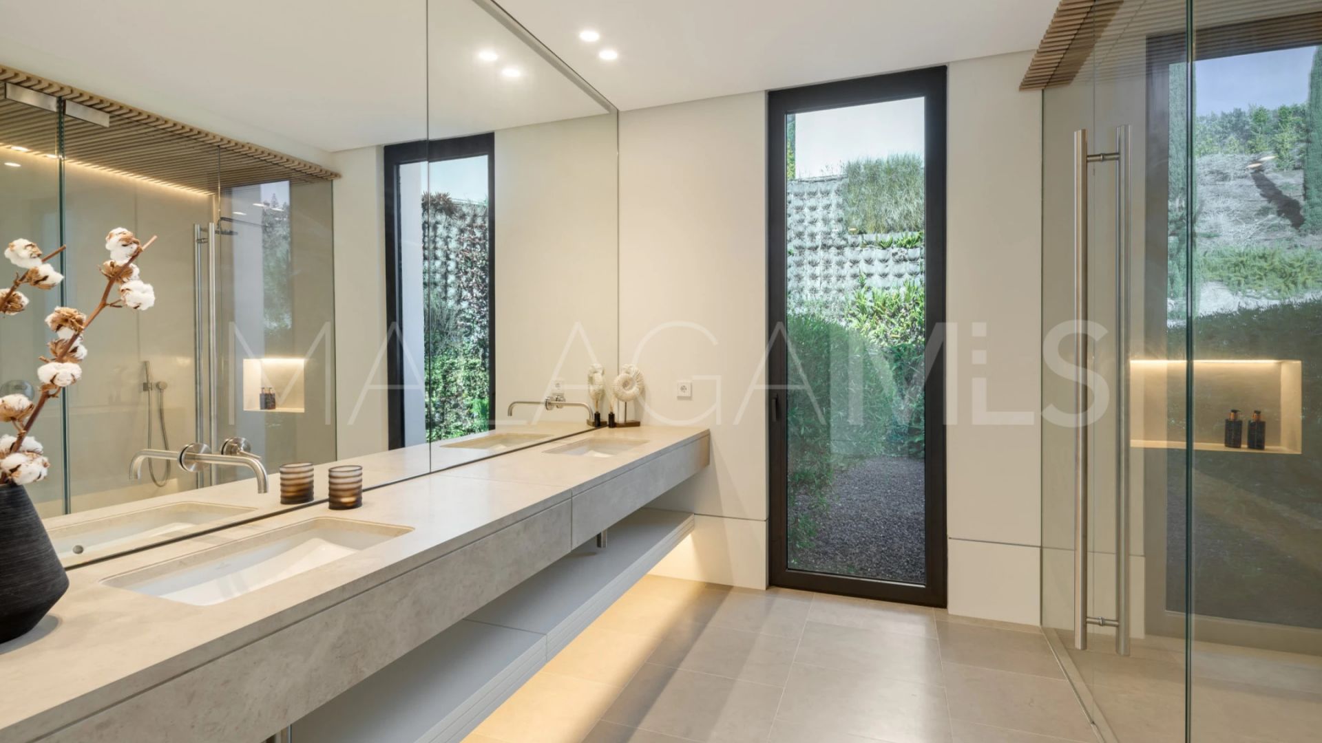 Villa for sale in El Herrojo