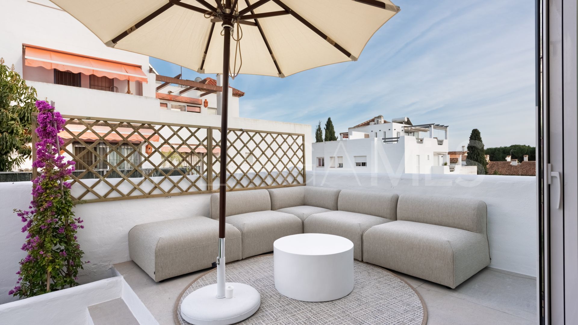 Radhus for sale in Marbella Golden Mile
