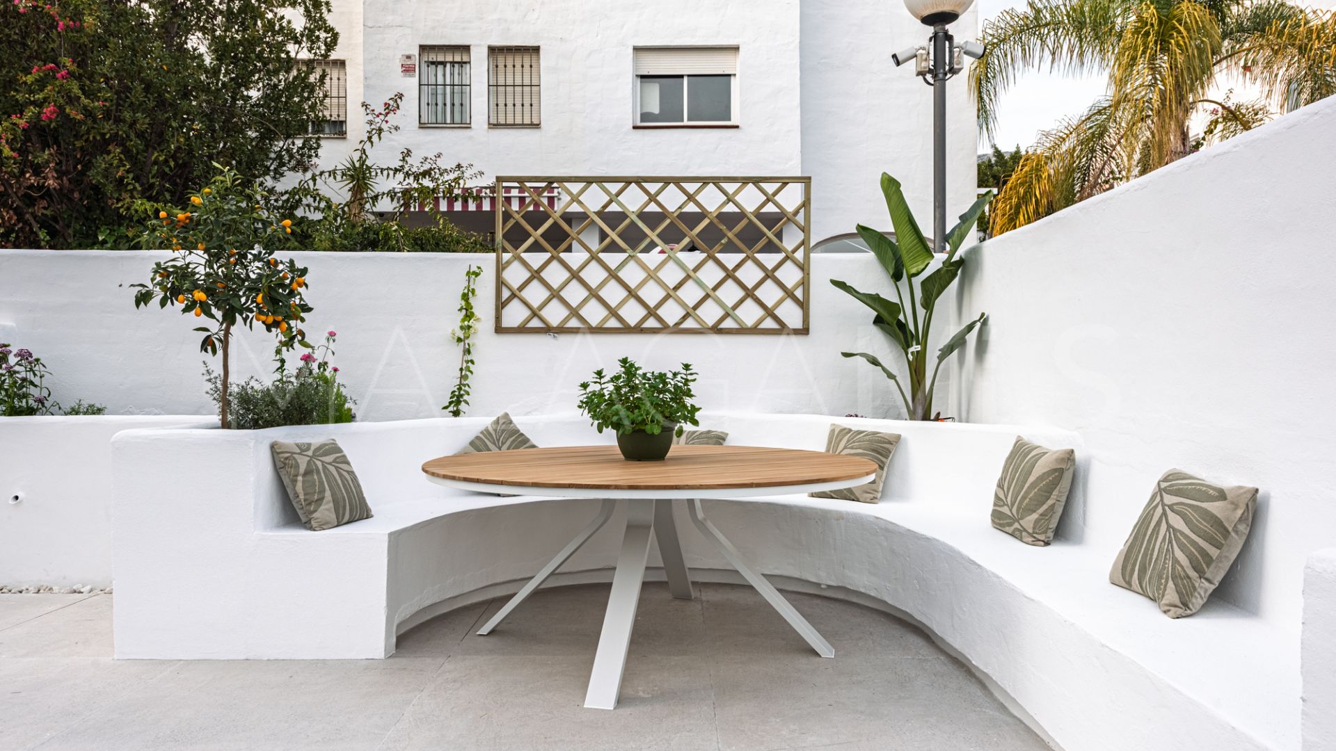 Radhus for sale in Marbella Golden Mile