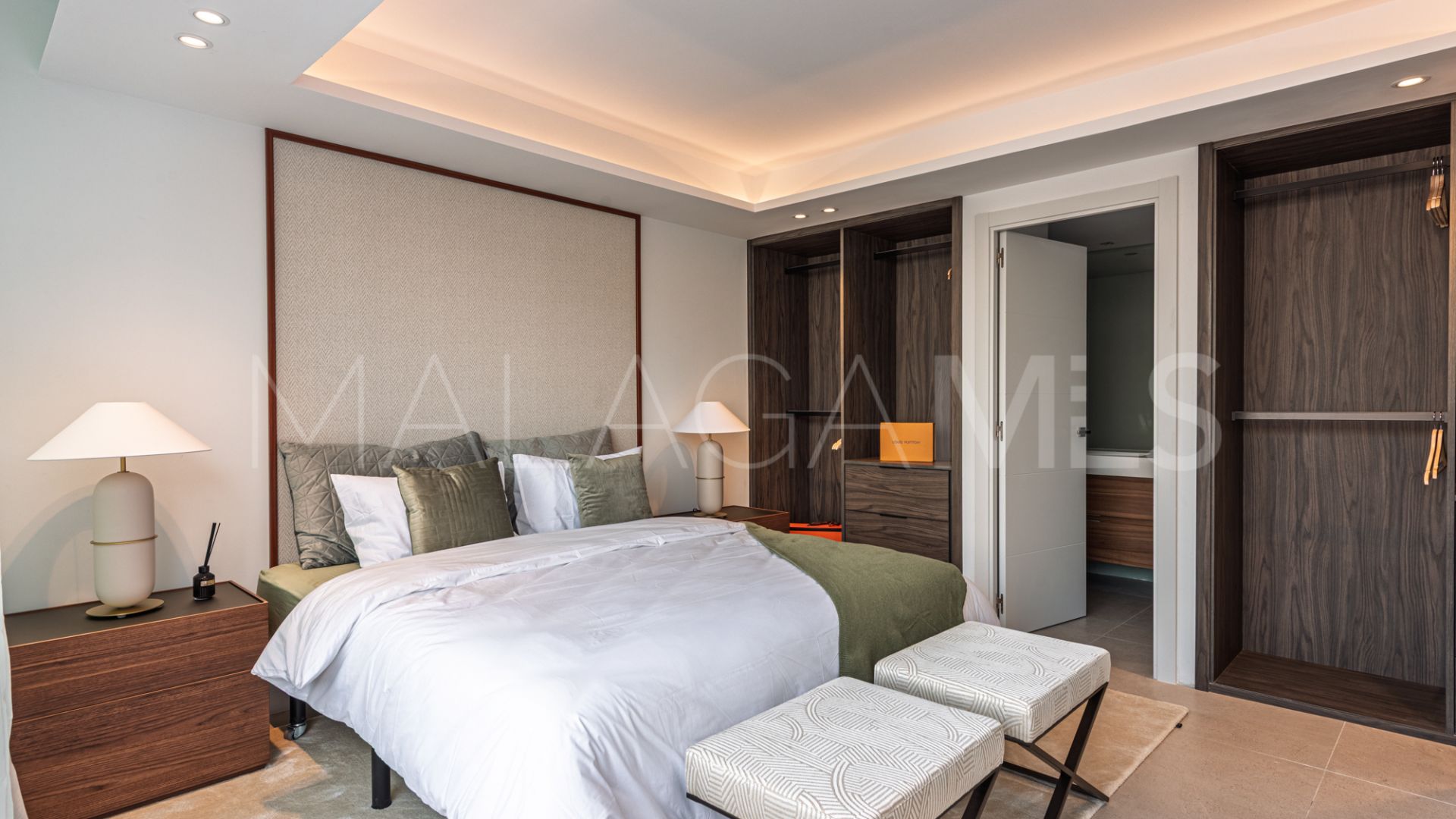 Radhus for sale in Marbella Golden Mile