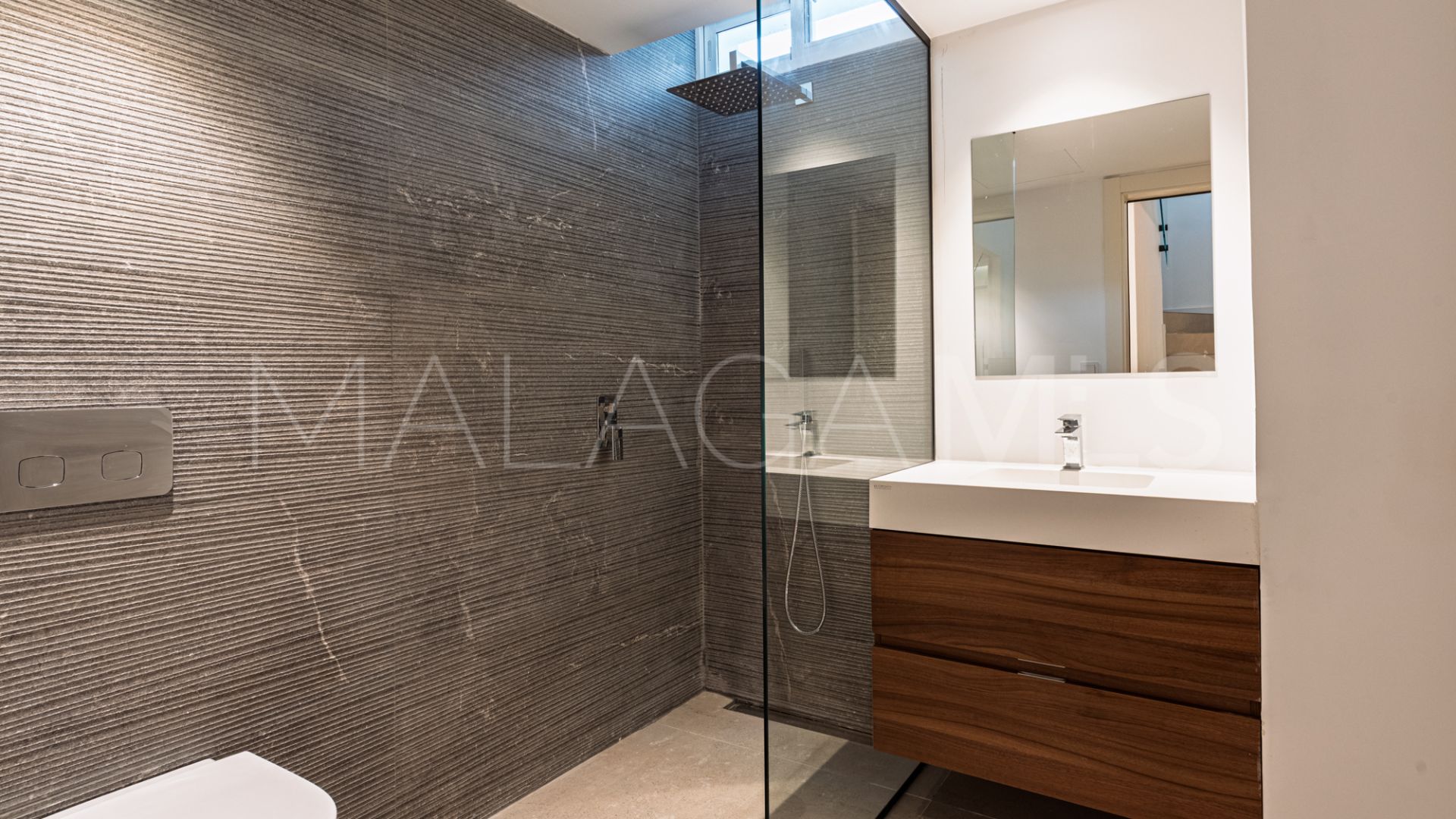 Radhus for sale in Marbella Golden Mile