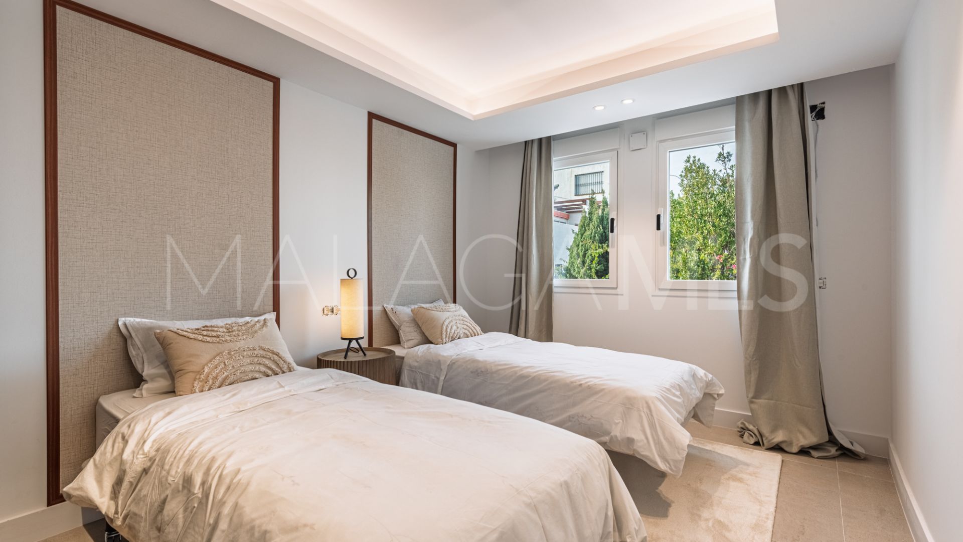 Radhus for sale in Marbella Golden Mile