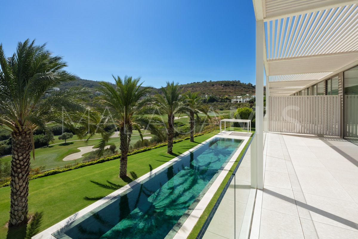 Villa for sale in Casares