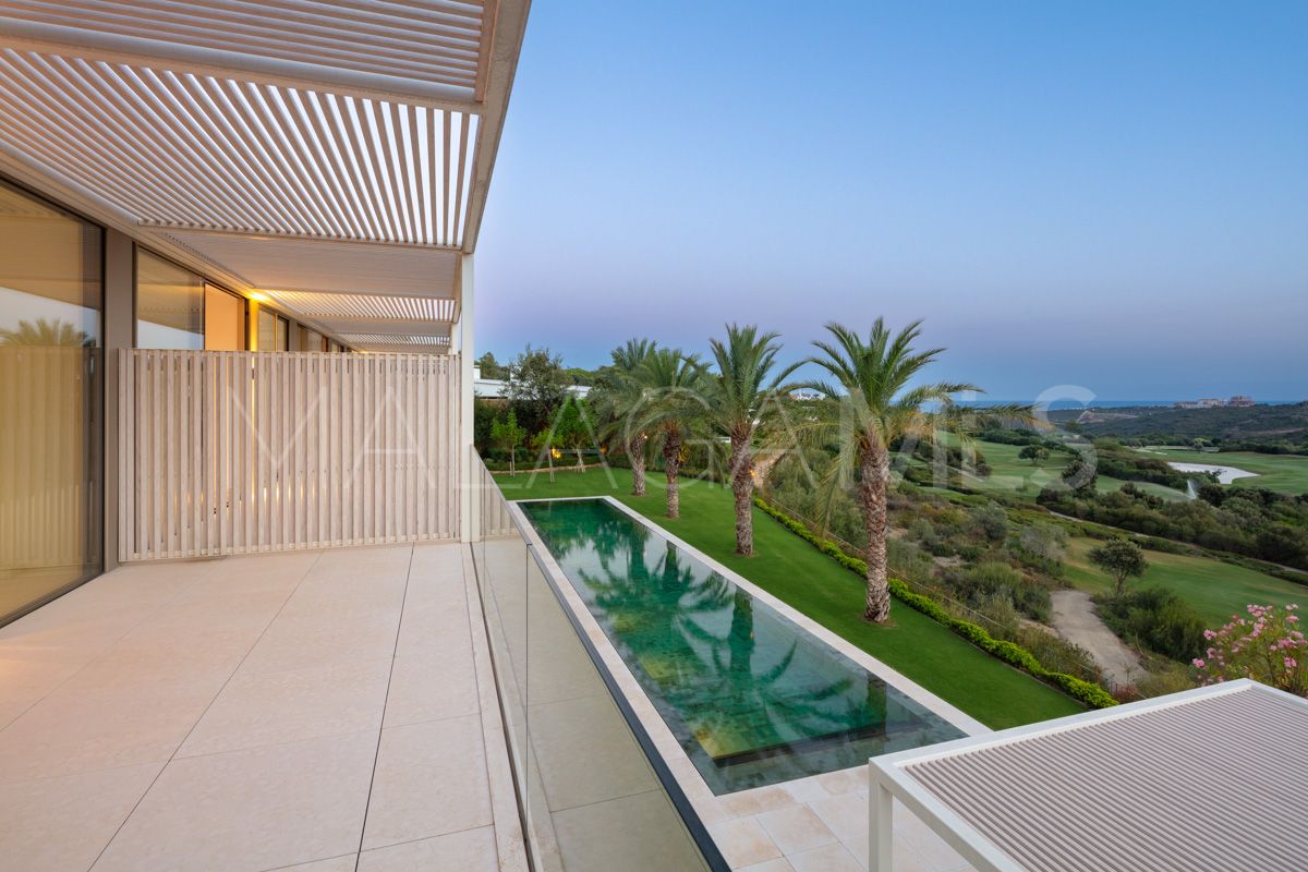 Villa for sale in Casares