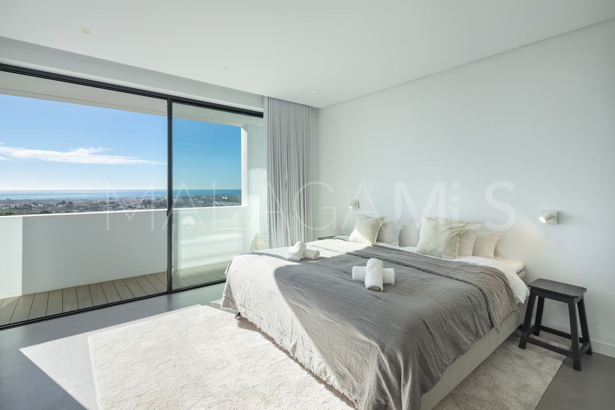 Villa for sale in Benahavis