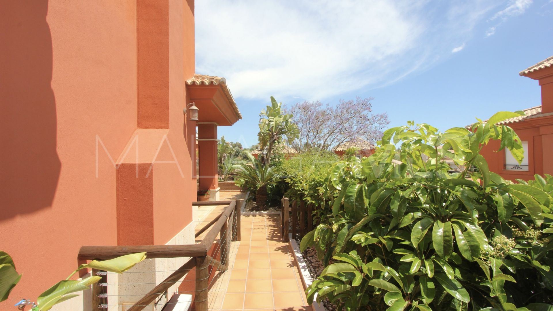 Se vende villa pareada de 6 bedrooms in Santa Clara