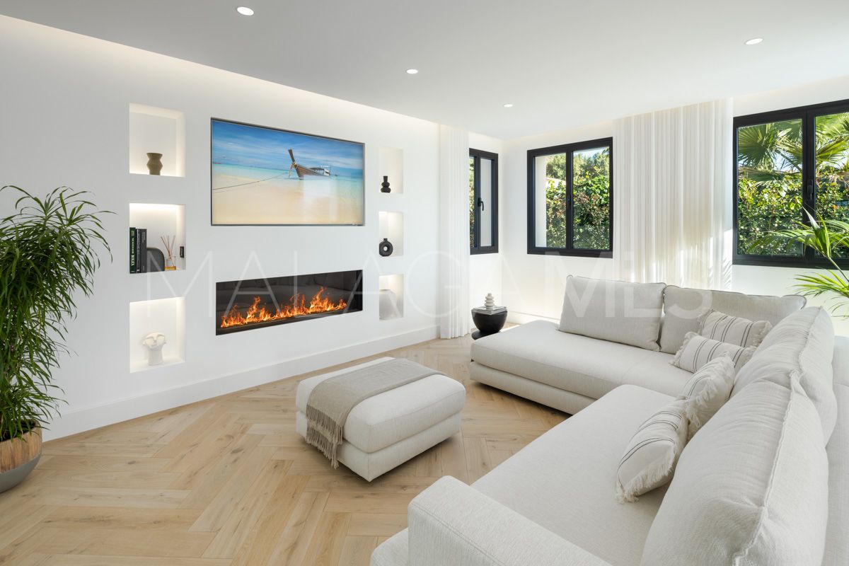 Villa for sale in Benahavis