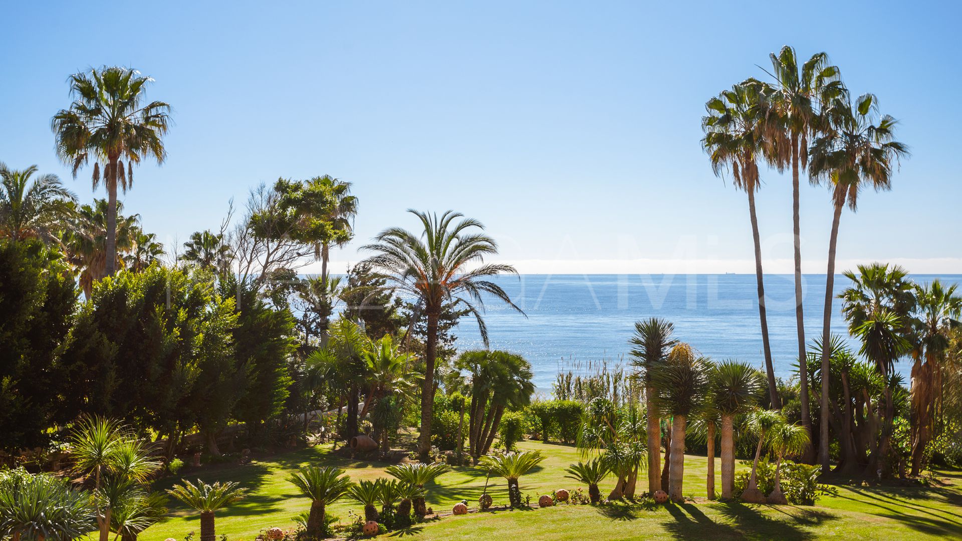 Estepona East villa for sale