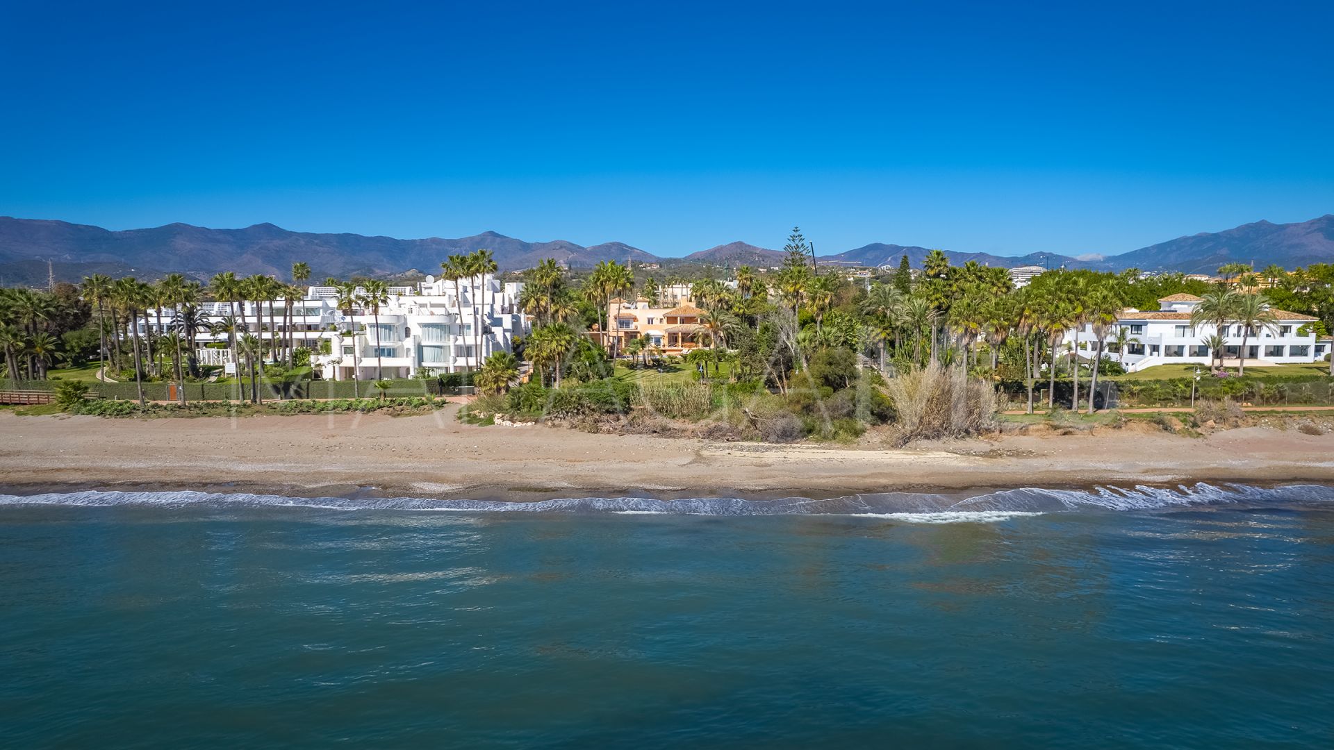 Estepona East villa for sale
