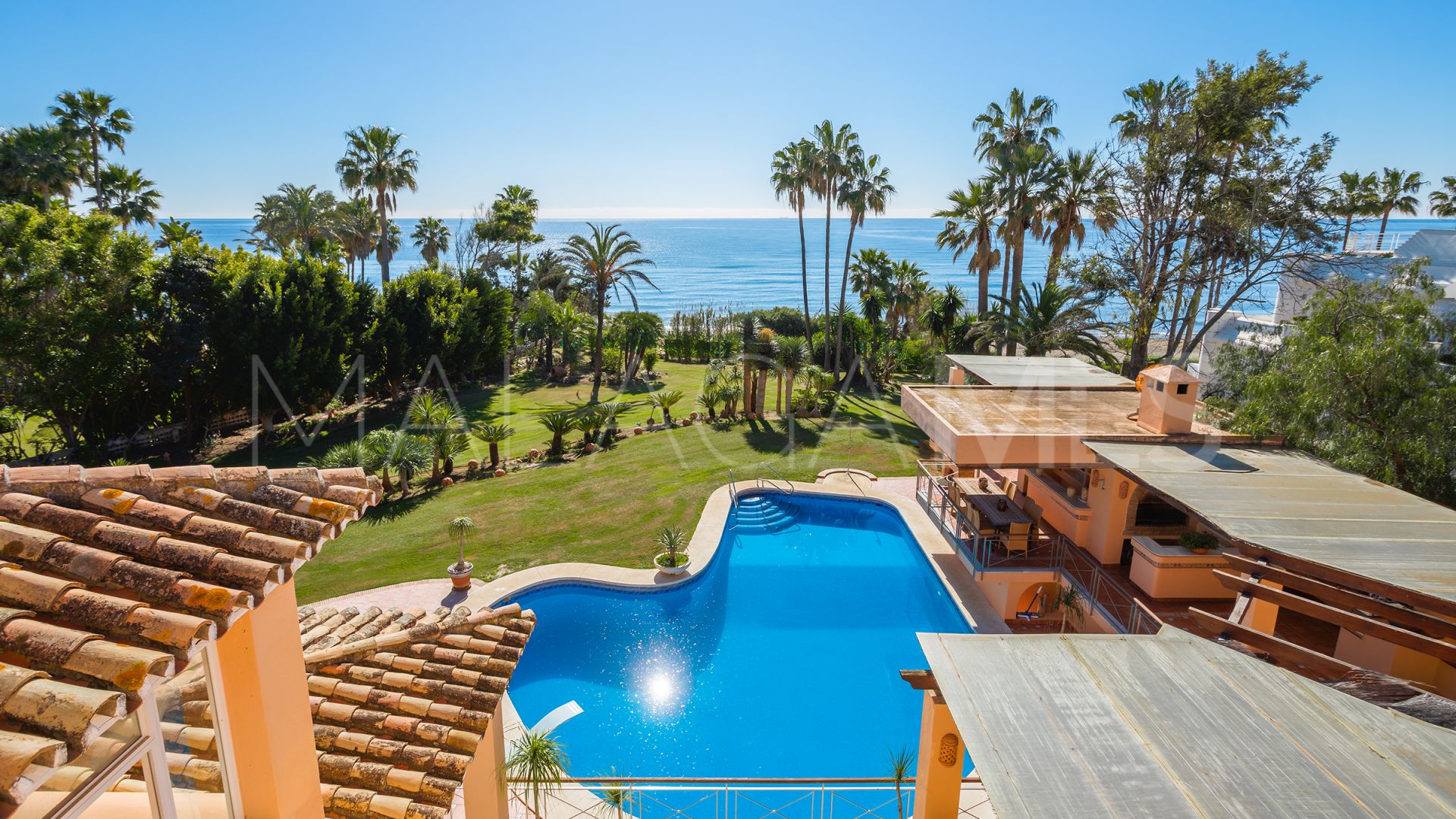 Estepona East villa for sale