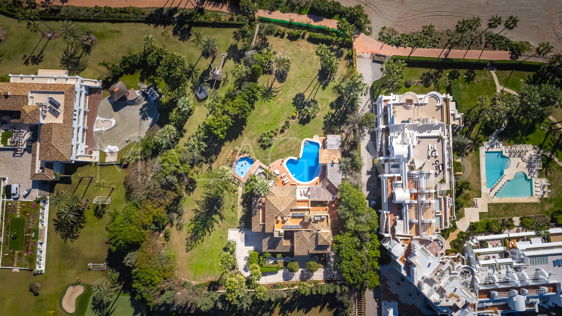 Estepona East villa for sale