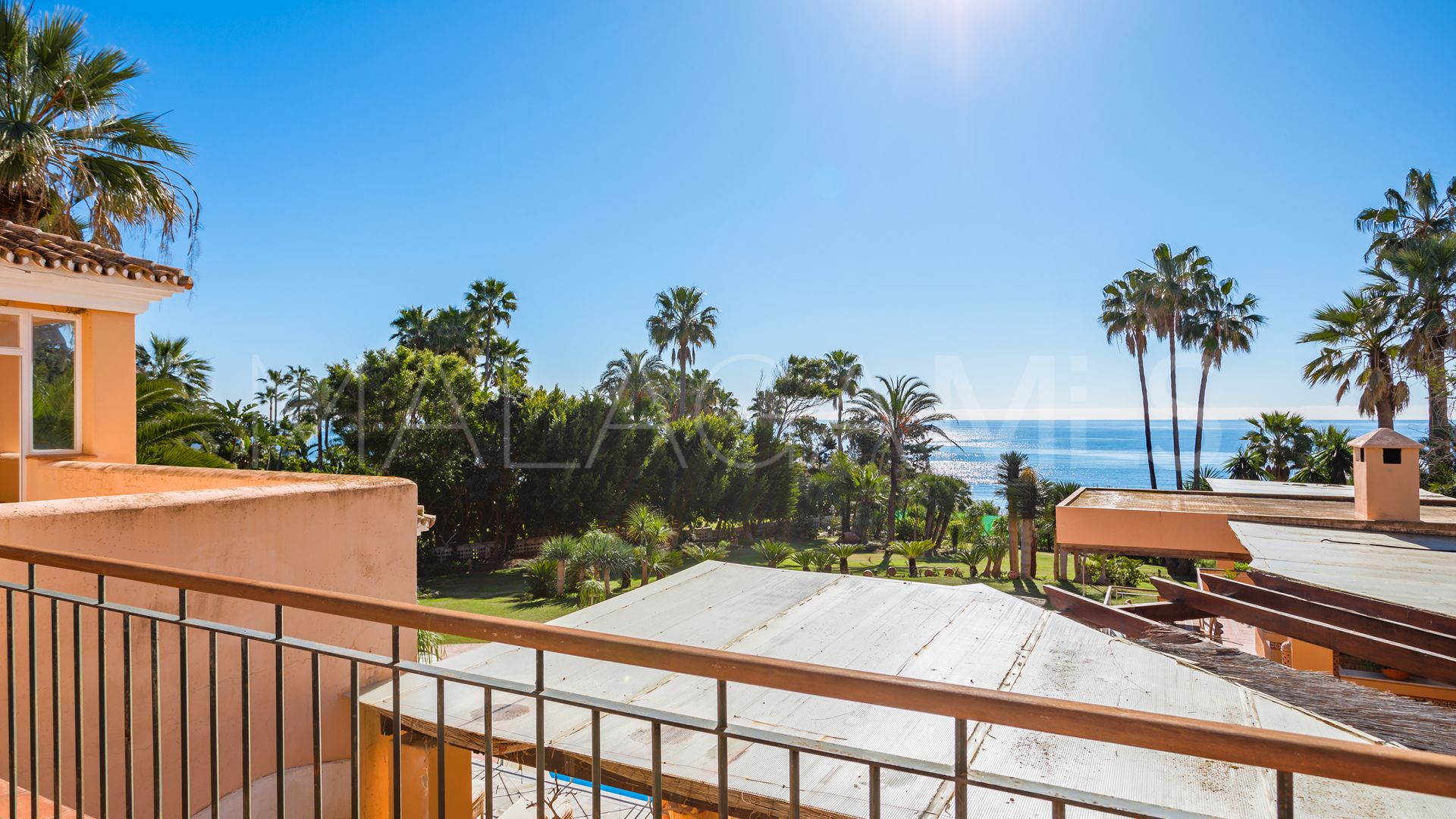 Estepona East villa for sale