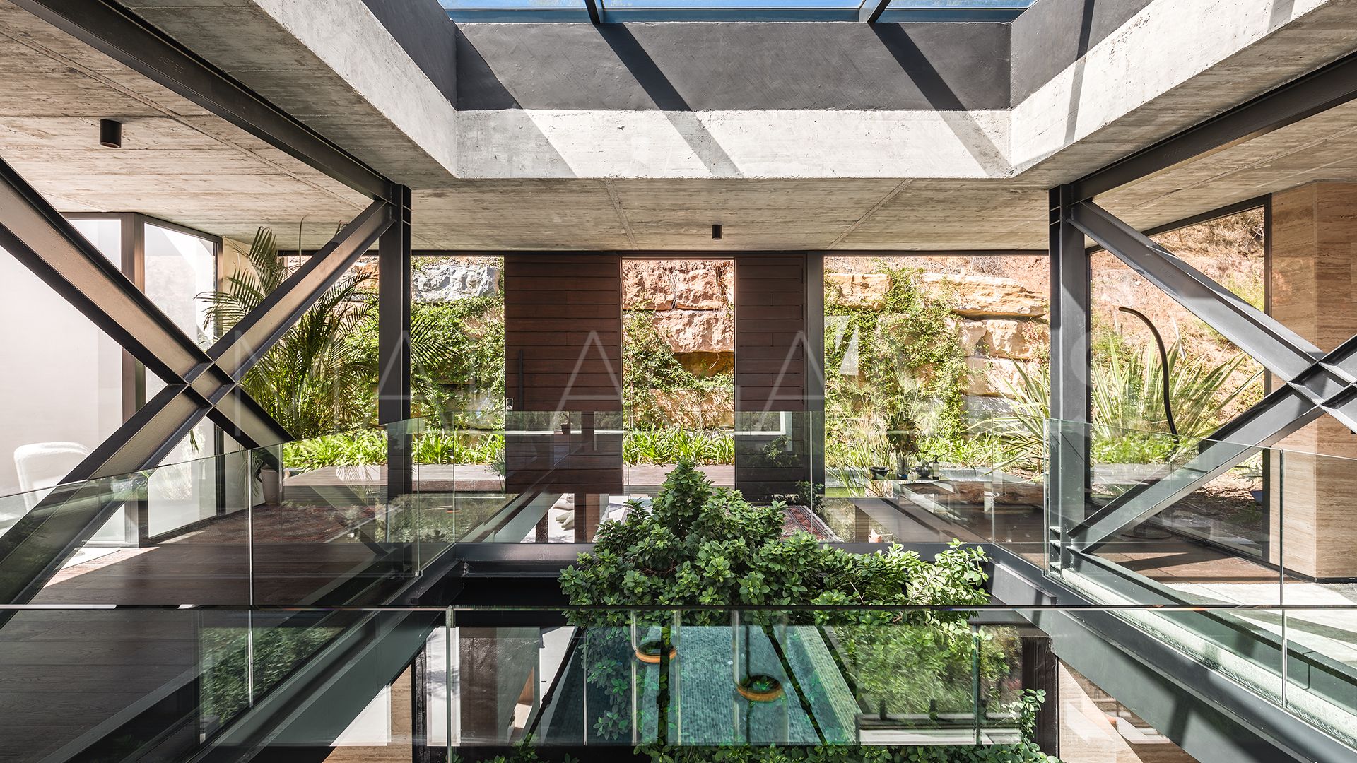 Villa for sale in Marbella City