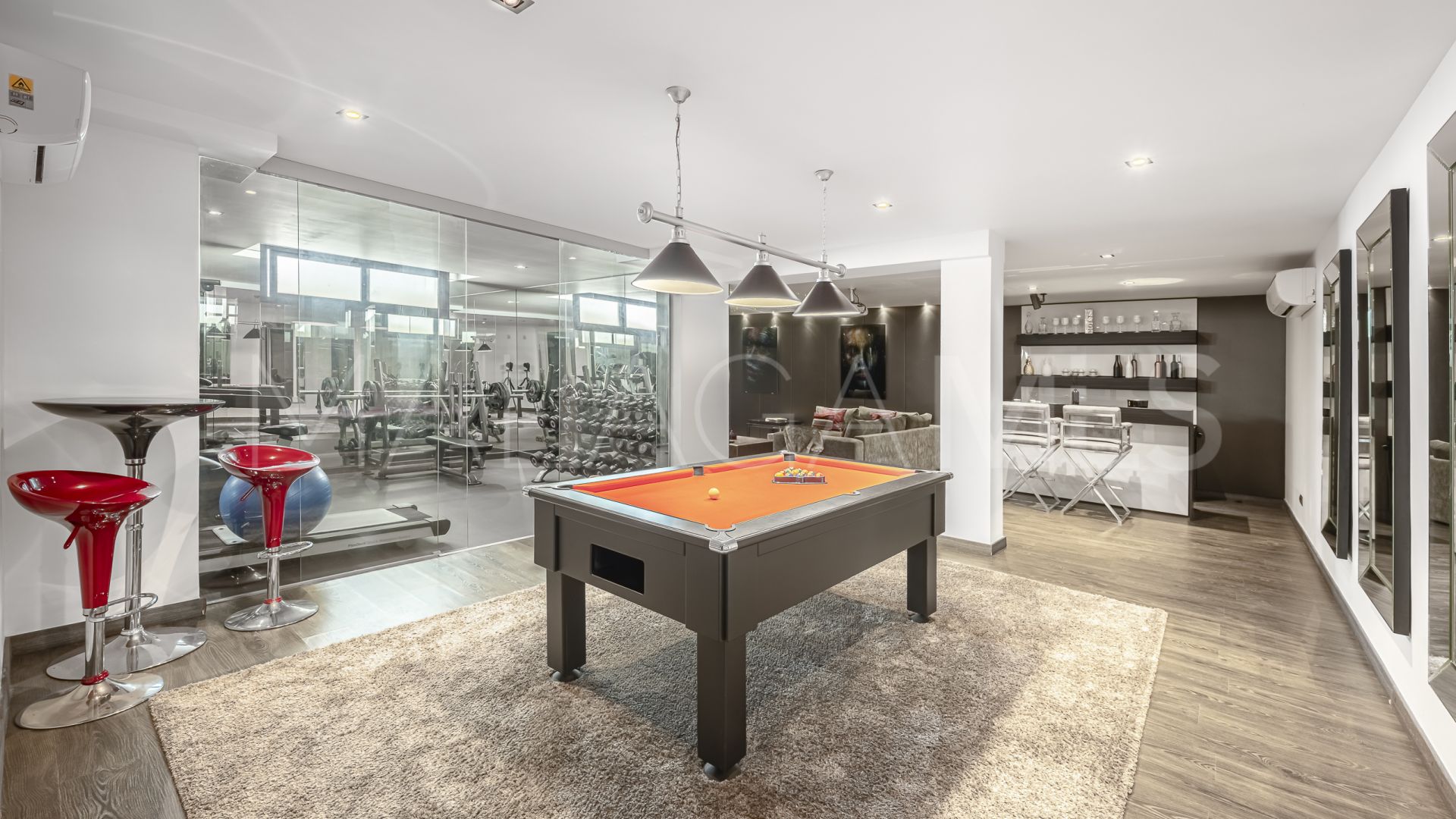 Villa for sale in Altos de Puente Romano