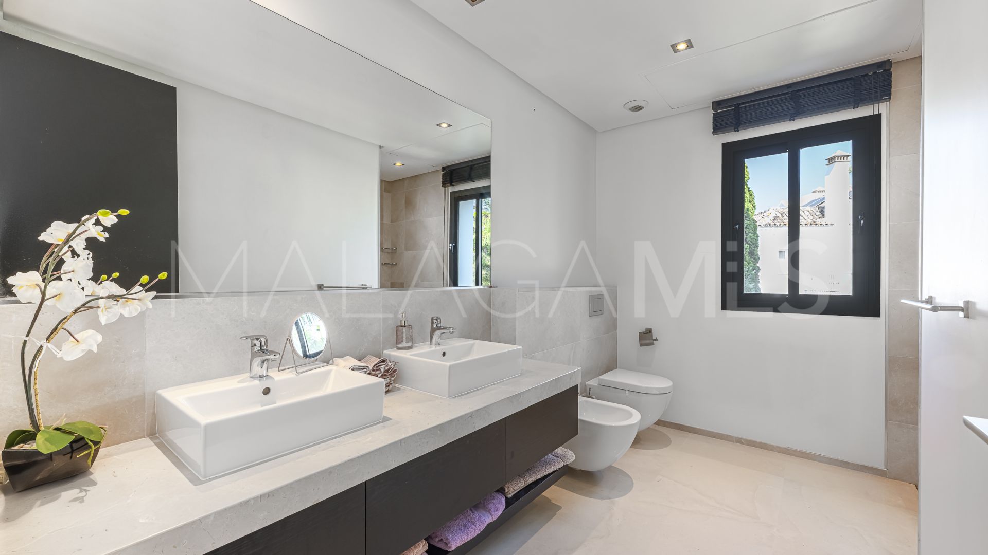 Villa for sale in Altos de Puente Romano