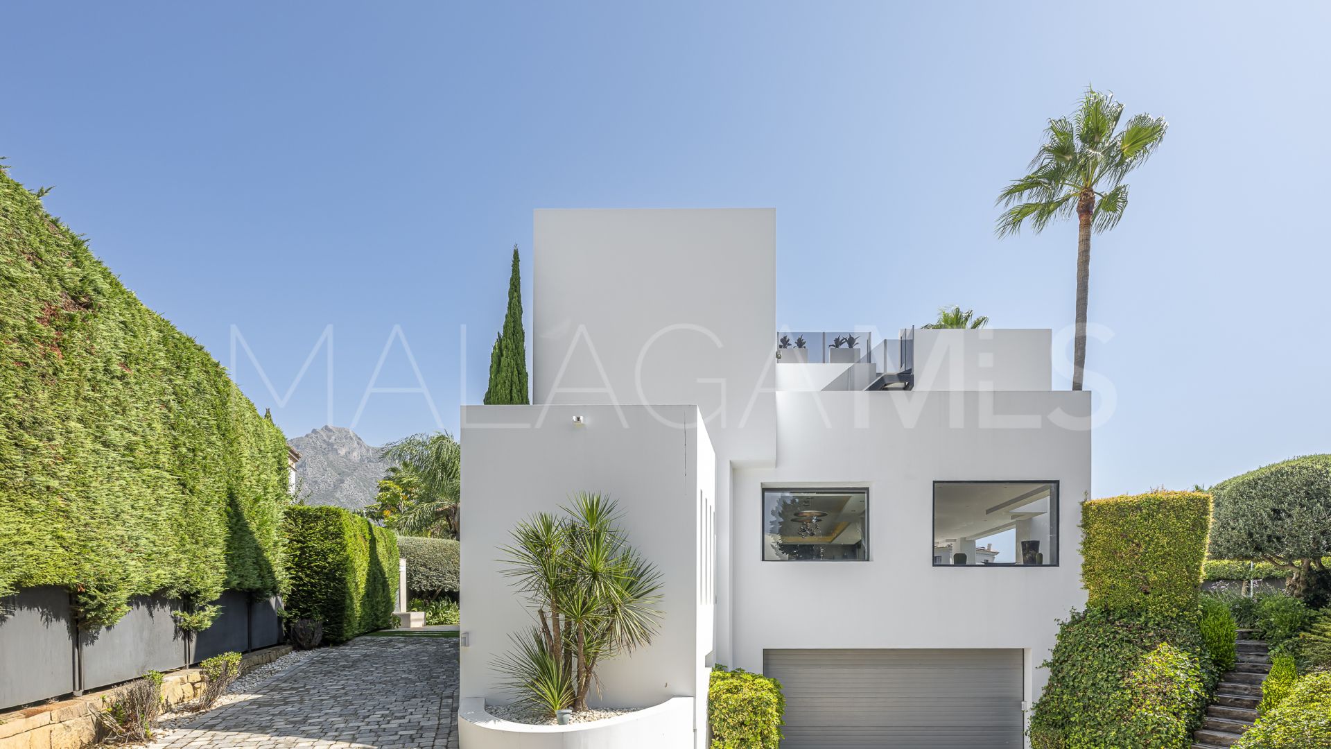 Villa for sale in Altos de Puente Romano