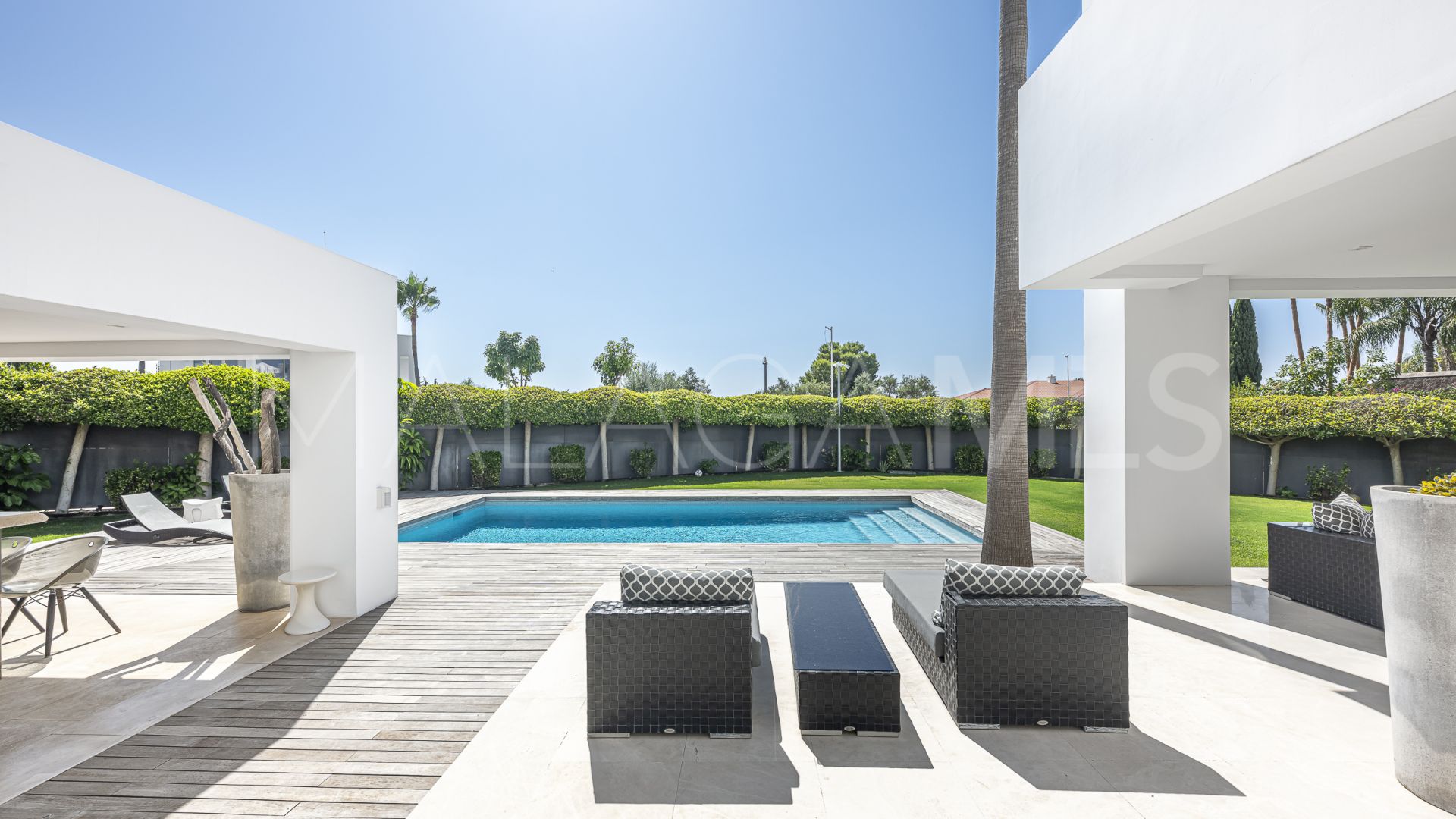 Villa for sale in Altos de Puente Romano