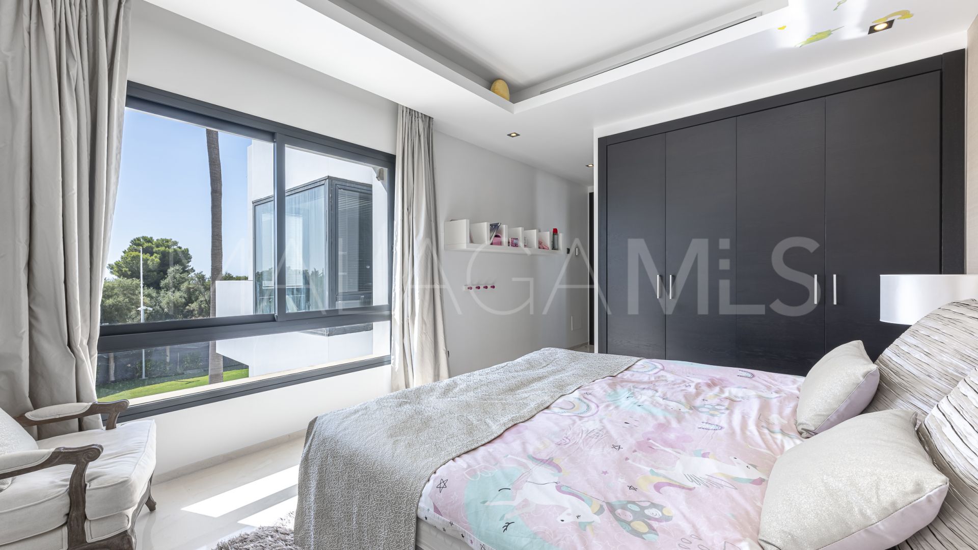 Villa for sale in Altos de Puente Romano